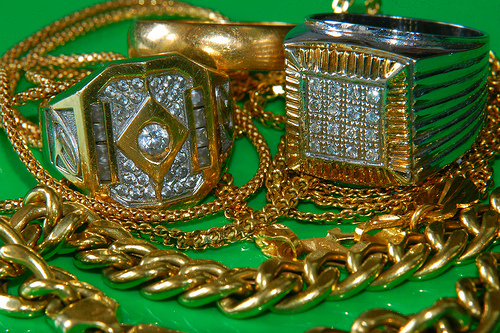 Styling Tips: Gold Jewellery for Men